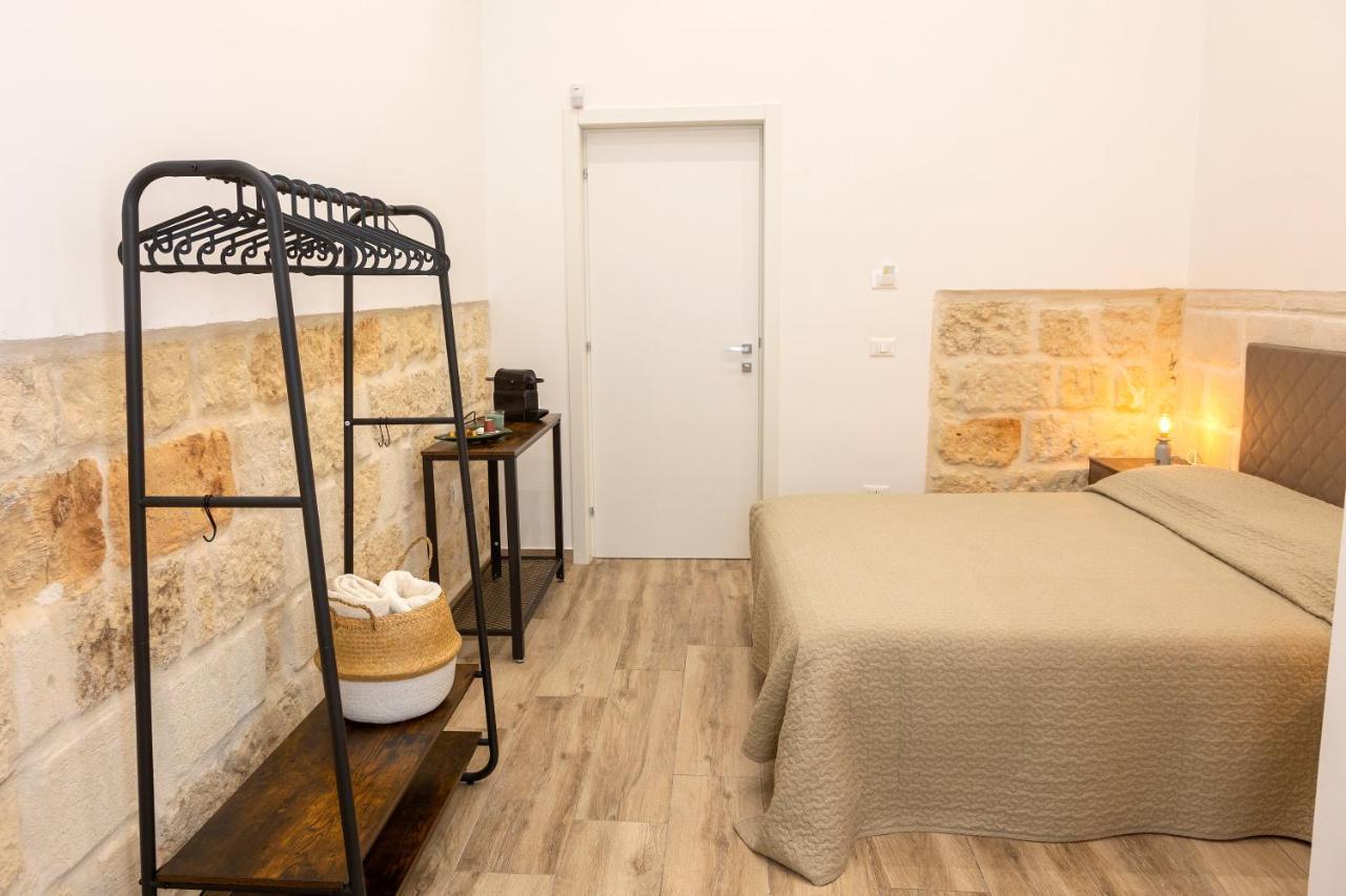 Apulian House Hotel Brindisi Exterior photo