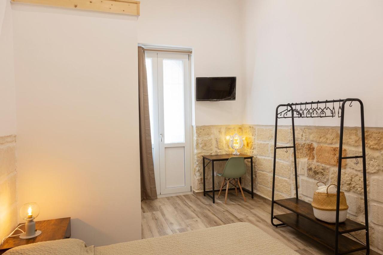 Apulian House Hotel Brindisi Exterior photo