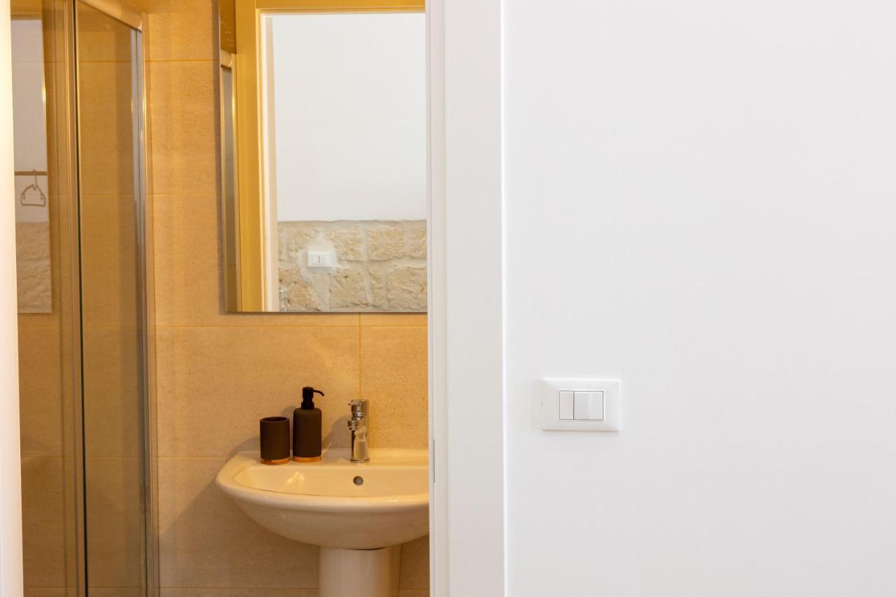 Apulian House Hotel Brindisi Exterior photo